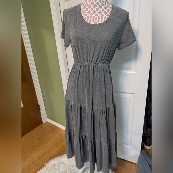 Sundry tiered midi dress in charcoal grey sz L - Picture 1 of 6